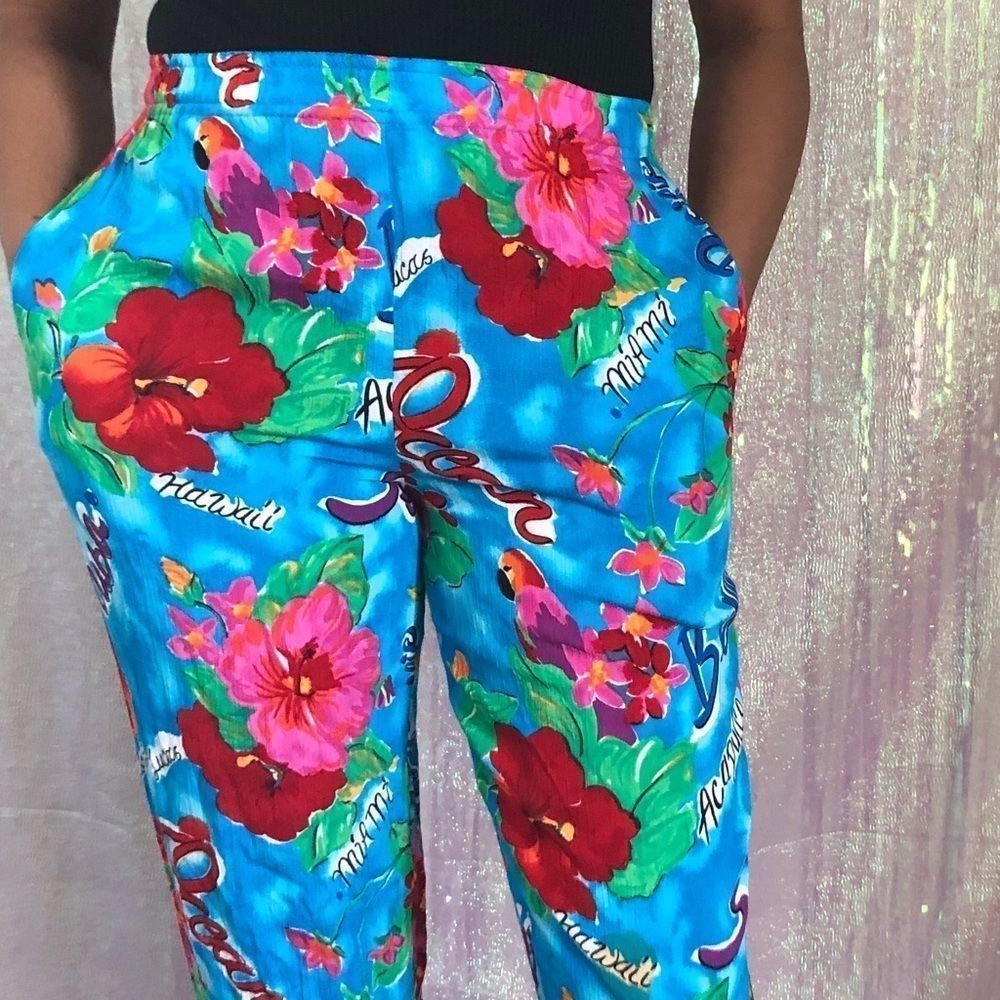 🚨🚨🚨Vintage tropical tourist trouser